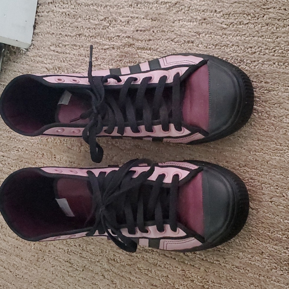 Sz 9.5  Purple and black Adidas